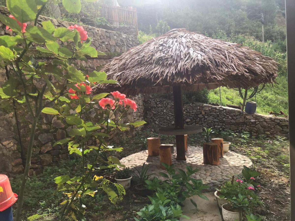 Dong Suoi H'Mong Homestay & Bungalow - Trek & Vegetarian Food Mu Cang Chai Εξωτερικό φωτογραφία