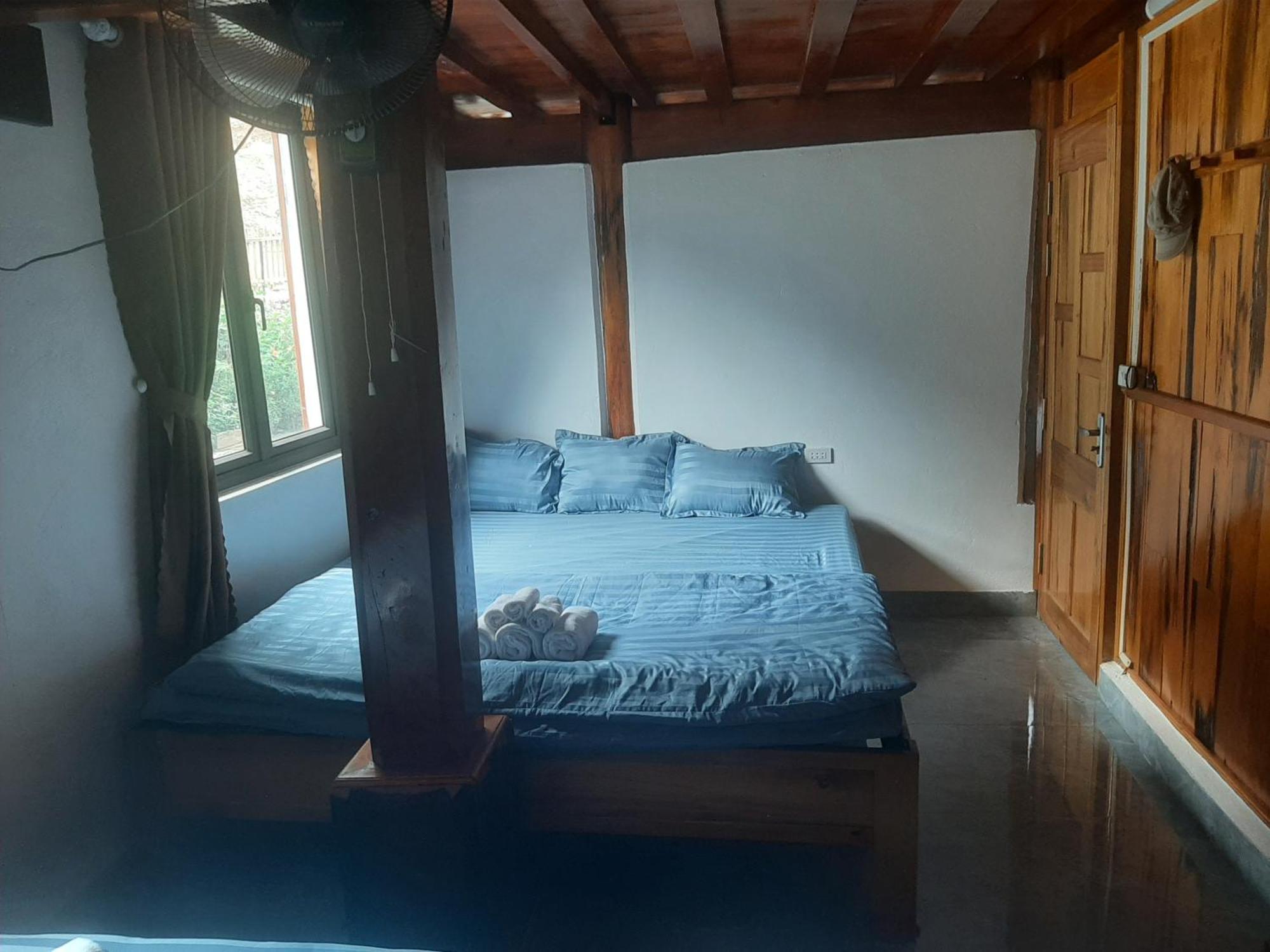 Dong Suoi H'Mong Homestay & Bungalow - Trek & Vegetarian Food Mu Cang Chai Δωμάτιο φωτογραφία