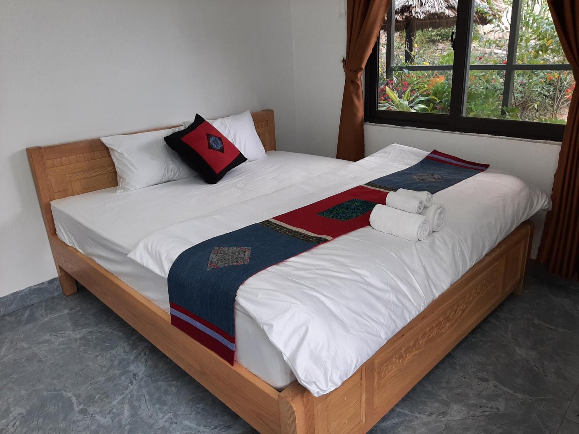 Dong Suoi H'Mong Homestay & Bungalow - Trek & Vegetarian Food Mu Cang Chai Δωμάτιο φωτογραφία